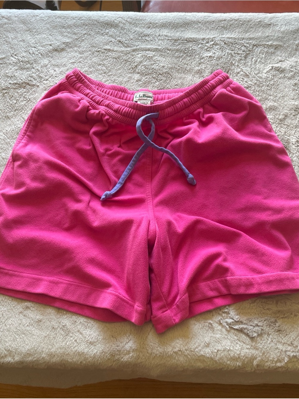 L.L. Bean Women's Hot Pink Athletic Fleece Shorts with Blue Drawcord vintage
